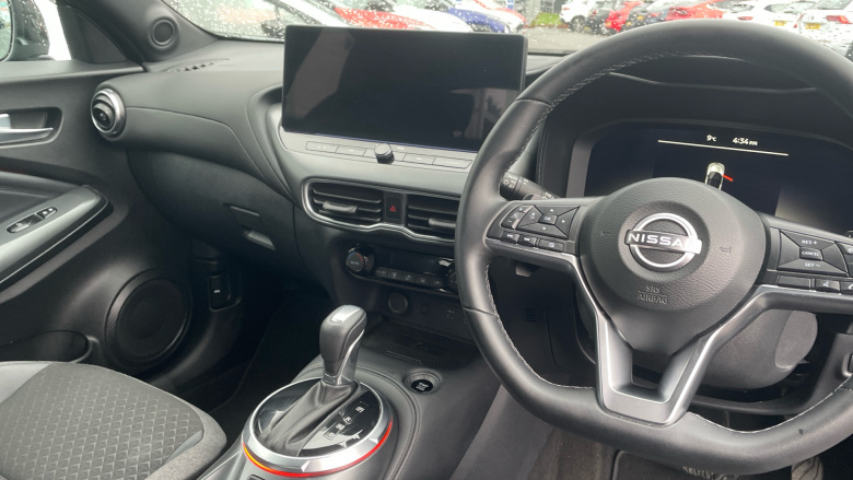 Nissan Juke 1.0 DiG-T N-Connecta 5dr DCT Petrol Hatchback